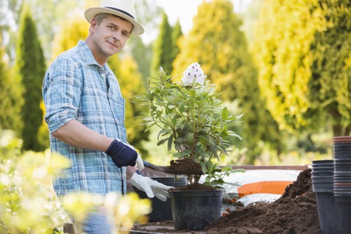 Keyboard and screen-reader friendly landscaping information layout